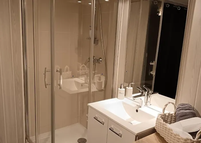 Bed & Breakfast La Savoue - Francin